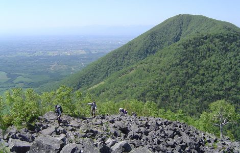 Mountain climbing (Mt.Hakuun)