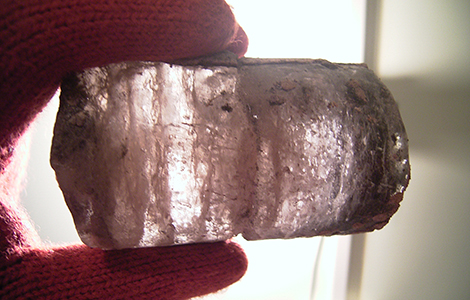 西ヌプカウシヌプリで見つかった日本最古の氷